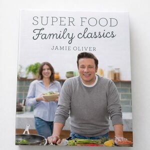 Super Food Family Classics – Gray Cover Cookbook